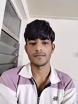 Snapshot of kingkartik7 chatting on March 3, 2025, 6:46 pm kingkartik7 online show from March 3, 2025, 6:46 pm