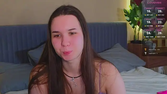 Snapshot of Roxie_Mils chatting on December 30, 2024, 12:11 am Roxie Mils online show from December 30, 2024, 12:11 am