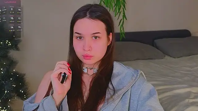 Snapshot of Roxie_Mils chatting on January 11, 2025, 6:12 pm Roxie Mils online show from January 11, 2025, 6:12 pm