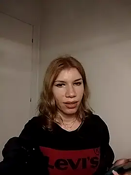 Snapshot of EvaRush chatting on November 25, 2025, 6:52 pm EvaRush online show from November 25, 2025, 6:52 pm