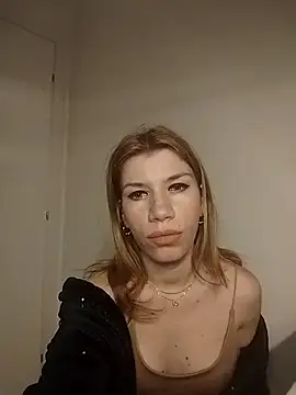 EvaRush online show from January 9, 2026, 9:44 pm