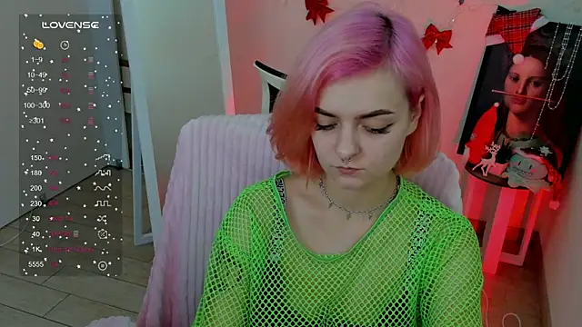 Fire Bestie online show from January 13, 2025, 1:49 pm