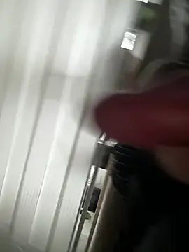 Snapshot of derFickerali chatting on December 4, 2025, 8:46 am derFickerali online show from December 4, 2025, 8:46 am