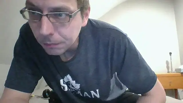 redtoyanal online show from January 30, 2025, 6:46 am