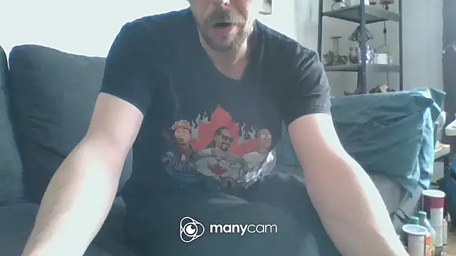 redtoyanal online show from March 6, 2025, 1:46 pm