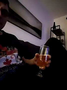 redtoyanal online show from December 12, 2024, 1:32 am