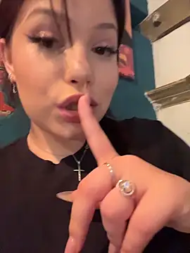 Chloe  Moon online show from June 15, 2026, 2:17 pm