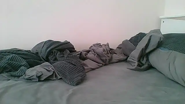 Snapshot of Emma_99 chatting on March 22, 2026, 6:48 am Emma 99 online show from March 22, 2026, 6:48 am