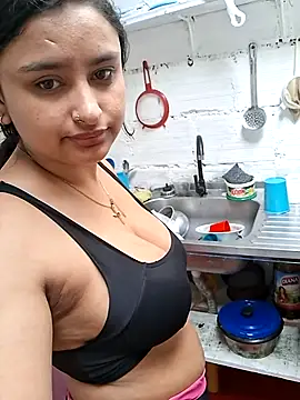 Snapshot of sariitha_sw chatting on July 3, 2026, 2:01 pm sariitha sw online show from July 3, 2026, 2:01 pm