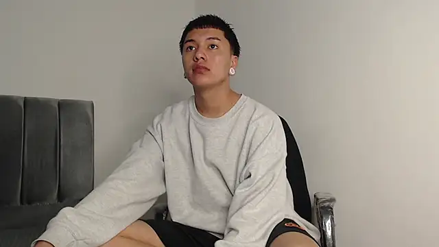 alex-lover online show from October 11, 2025, 7:15 pm