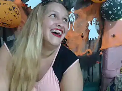 Snapshot of mom_son_dirty chatting on October 19, 2025, 2:03 am mom son dirty online show from October 19, 2025, 2:03 am