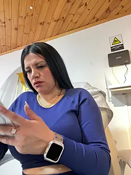 Snapshot of Milff_parkerrr chatting on March 5, 2025, 5:50 pm Milff parkerrr online show from March 5, 2025, 5:50 pm