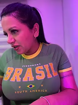 Snapshot of Milff_parkerrr chatting on October 29, 2025, 12:09 am Milff parkerrr online show from October 29, 2025, 12:09 am