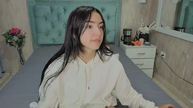 Snapshot of Marcelaa_fox chatting on April 15, 2026, 8:53 pm Marcelaa fox online show from April 15, 2026, 8:53 pm