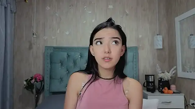 Marcelaa fox online show from March 16, 2026, 8:33 pm