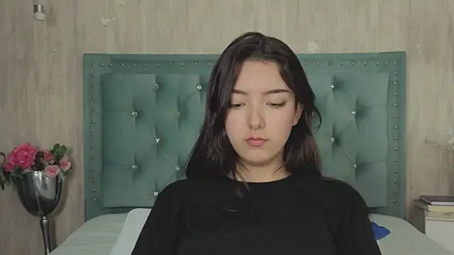 Snapshot of Marcelaa_fox chatting on October 14, 2025, 8:31 pm Marcelaa fox online show from October 14, 2025, 8:31 pm