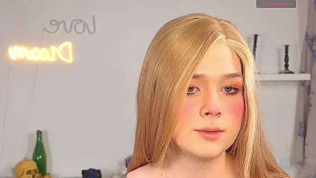 Snapshot of _yourFoxy_ chatting on October 18, 2025, 11:56 am yourFoxy online show from October 18, 2025, 11:56 am