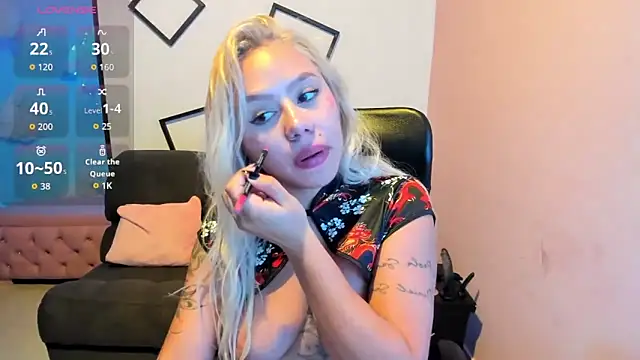 Snapshot of ConstansBlonde chatting on November 15, 2025, 9:08 pm ConstansBlonde online show from November 15, 2025, 9:08 pm