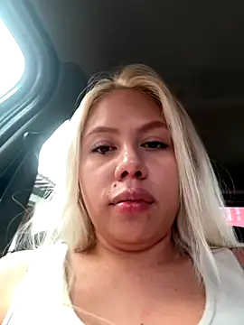 Snapshot of ConstansBlonde chatting on September 8, 2025, 5:23 pm ConstansBlonde online show from September 8, 2025, 5:23 pm