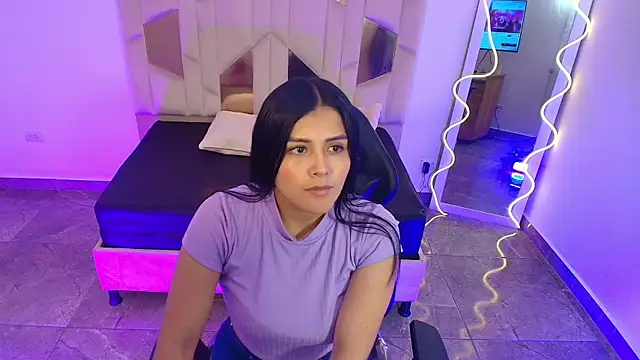 Snapshot of Analia_tay chatting on February 4, 2025, 11:38 am Analia tay online show from February 4, 2025, 11:38 am