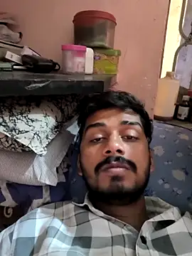 arppyyyxx online show from October 8, 2025, 8:38 am