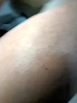 rohitlov150 online show from November 20, 2025, 1:01 pm