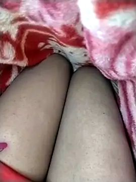 rohitlov150 online show from December 17, 2025, 11:10 pm