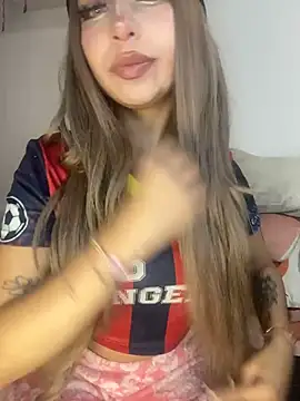 Snapshot of lunaapppp chatting on April 8, 2026, 3:41 am lunaapppp online show from April 8, 2026, 3:41 am