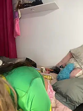 Snapshot of lunaapppp chatting on March 28, 2026, 3:51 am lunaapppp online show from March 28, 2026, 3:51 am