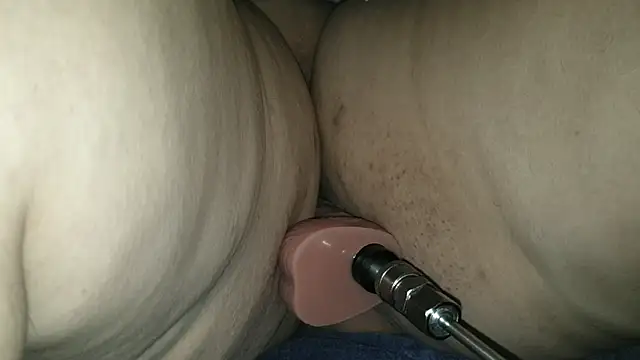 passionduo4 online show from December 4, 2025, 7:57 pm