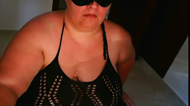 Snapshot of passionduo4 chatting on June 3, 2026, 5:28 pm passionduo4 online show from June 3, 2026, 5:28 pm