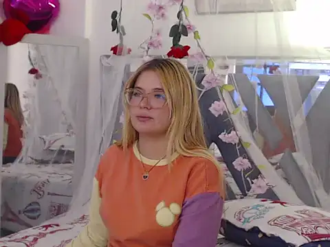 Snapshot of Steisyromero7 chatting on November 18, 2025, 3:04 pm Steisyromero7 online show from November 18, 2025, 3:04 pm