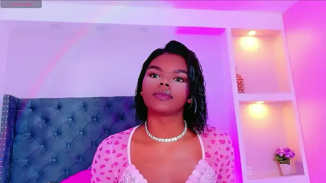 CamiEstrada online show from January 7, 2026, 8:52 am