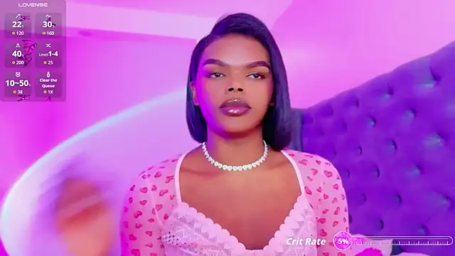 CamiEstrada online show from October 21, 2025, 7:46 pm