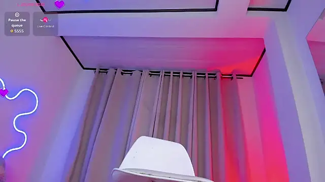 Mackensy sweett online show from March 15, 2026, 5:58 am