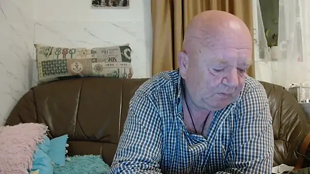 fullballs6 online show from May 8, 2026, 1:20 am