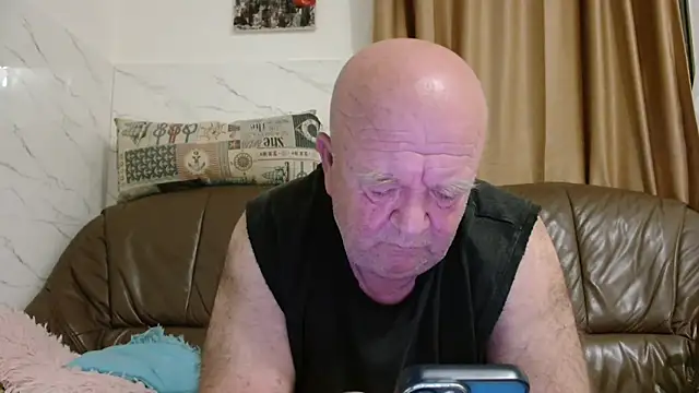 fullballs6 online show from April 30, 2026, 2:18 am
