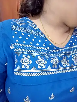 princesslesbi online show from November 30, 2025, 12:33 am