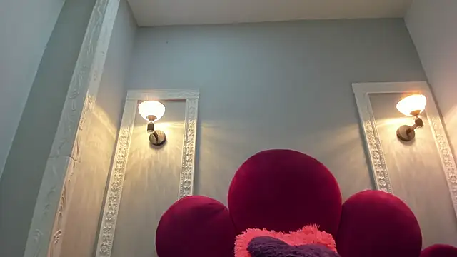 Ambber moon online show from October 29, 2025, 3:27 am