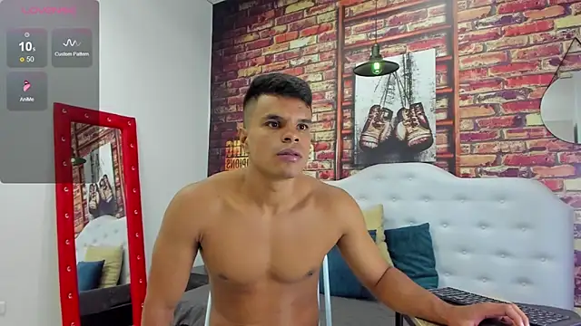 Derek Lustfordx online show from October 4, 2025, 11:56 am