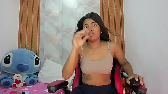 Snapshot of aitanacortes chatting on November 21, 2025, 1:32 pm aitanacortes online show from November 21, 2025, 1:32 pm