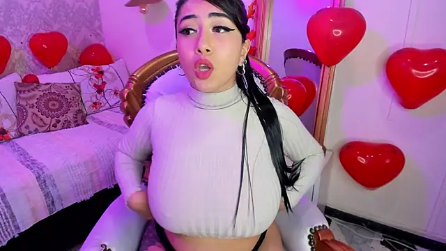 Snapshot of Sexy_cristall_ chatting on February 18, 2025, 10:58 pm Sexy cristall online show from February 18, 2025, 10:58 pm