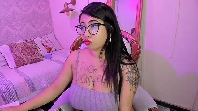 Snapshot of Sexy_cristall_ chatting on March 2, 2025, 10:05 am Sexy cristall online show from March 2, 2025, 10:05 am