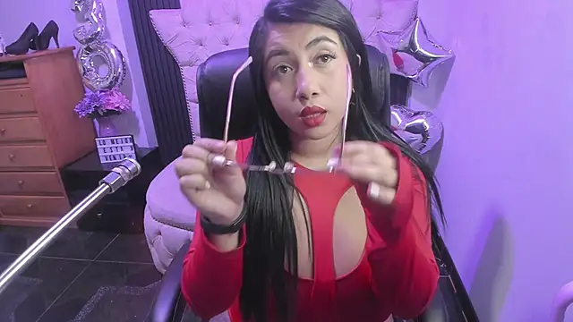 Sexy cristall  online show from May 11, 2026, 7:00 pm