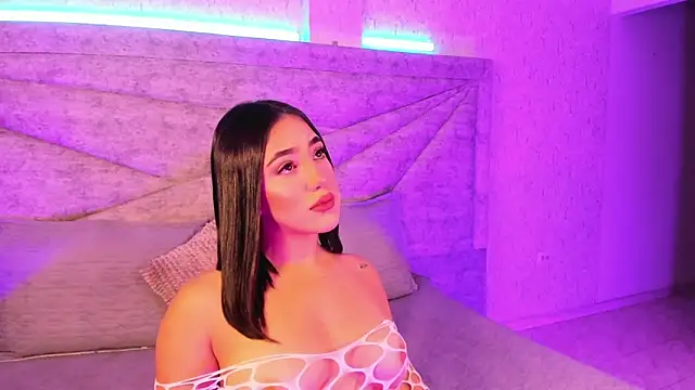 Snapshot of SofiiSweet_ chatting on October 25, 2025, 1:56 pm SofiiSweet online show from October 25, 2025, 1:56 pm