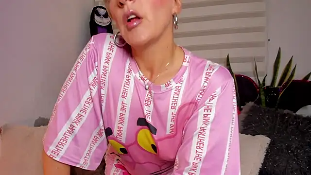 Snapshot of Sammykatt chatting on October 18, 2025, 11:34 am Sammykatt online show from October 18, 2025, 11:34 am