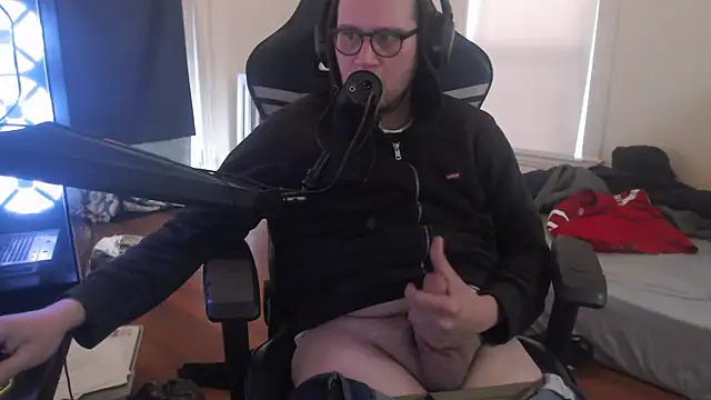 Snapshot of chicostick413 chatting on October 16, 2025, 1:41 pm chicostick413 online show from October 16, 2025, 1:41 pm