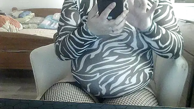 Snapshot of ReifeVenna chatting on January 29, 2025, 5:56 pm ReifeVenna online show from January 29, 2025, 5:56 pm