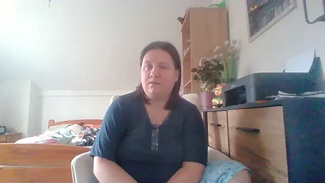 Snapshot of ReifeVenna chatting on September 15, 2025, 7:20 am ReifeVenna online show from September 15, 2025, 7:20 am