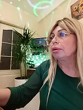 SusieNoreen online show from March 3, 2025, 11:33 am